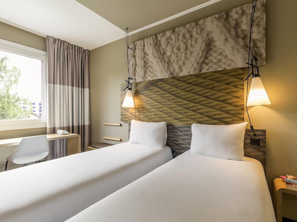 Hotel ibis Geneve Aeroport, Schweiz, Genf. Großes 220