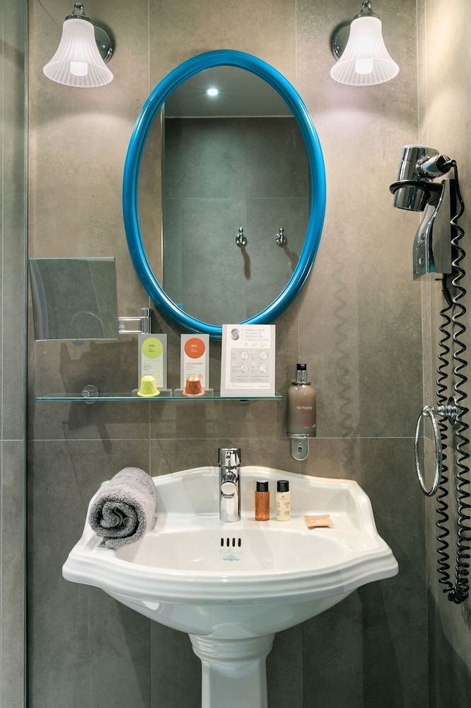 Hotel Villa Bougainville by Happy Culture, Frankreich, Nizza. Großes 221