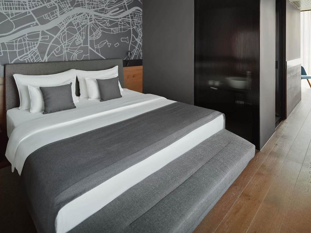 Hotel Movenpick Zagreb, Kroatien, Zagreb. Großes 194