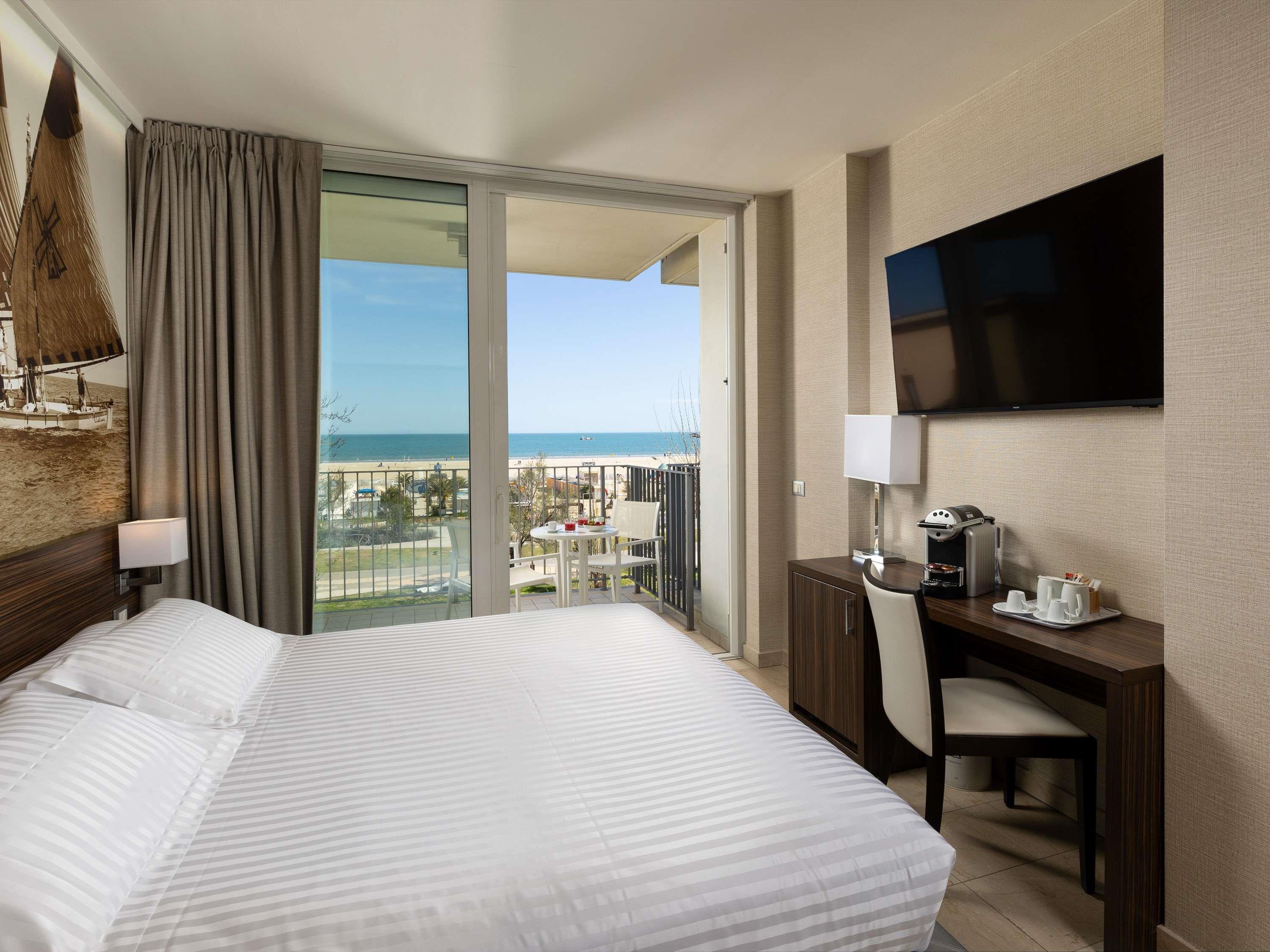 Hotel Mercure Rimini Lungomare, Italien, Rimini. Großes 112