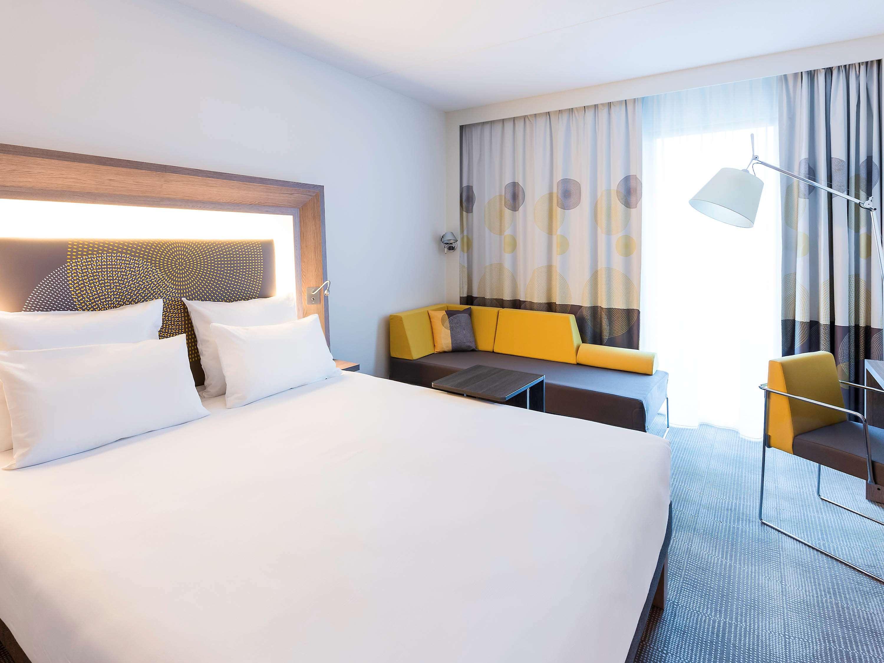 Hotel Novotel Amsterdam Schiphol Airport, Niederlande, Hoofddorp. Großes 471