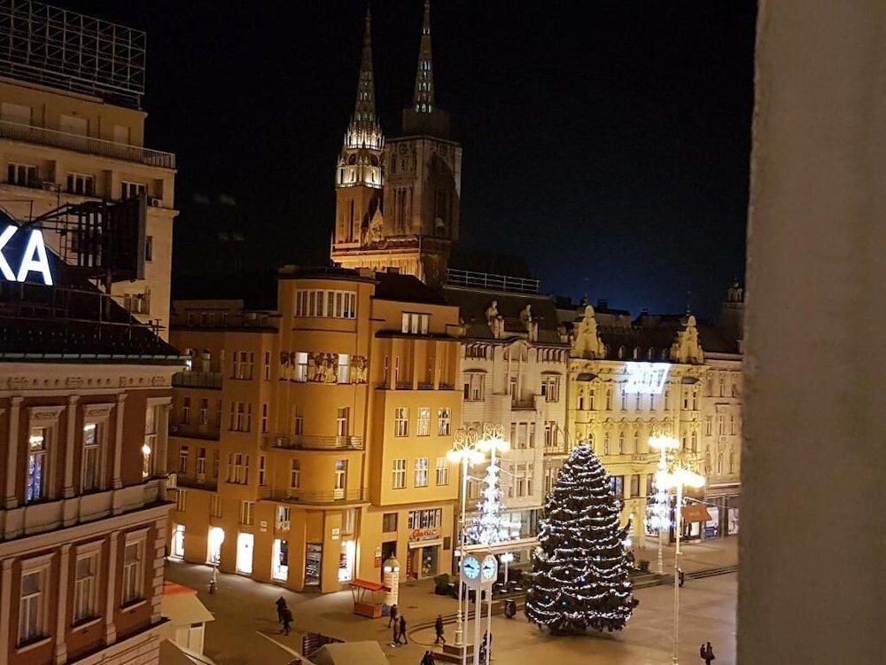 ZigZag Zagreb - Stars Apartments