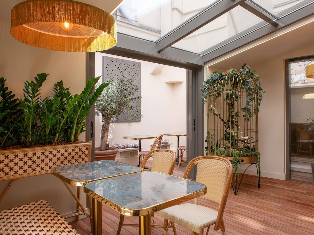 Hotel Mercure Paris Pigalle Sacre Coeur, Frankreich, Paris. Großes 114