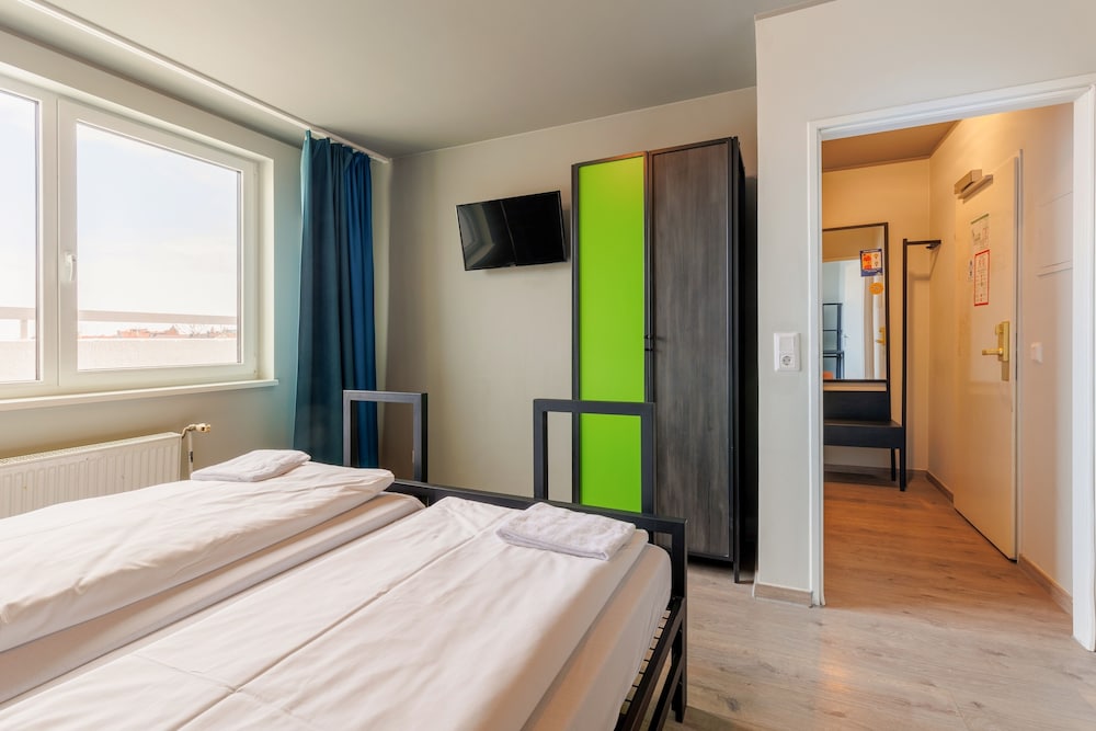 Hotel a&o Munchen Hackerbrucke, Deutschland, München. Großes 287