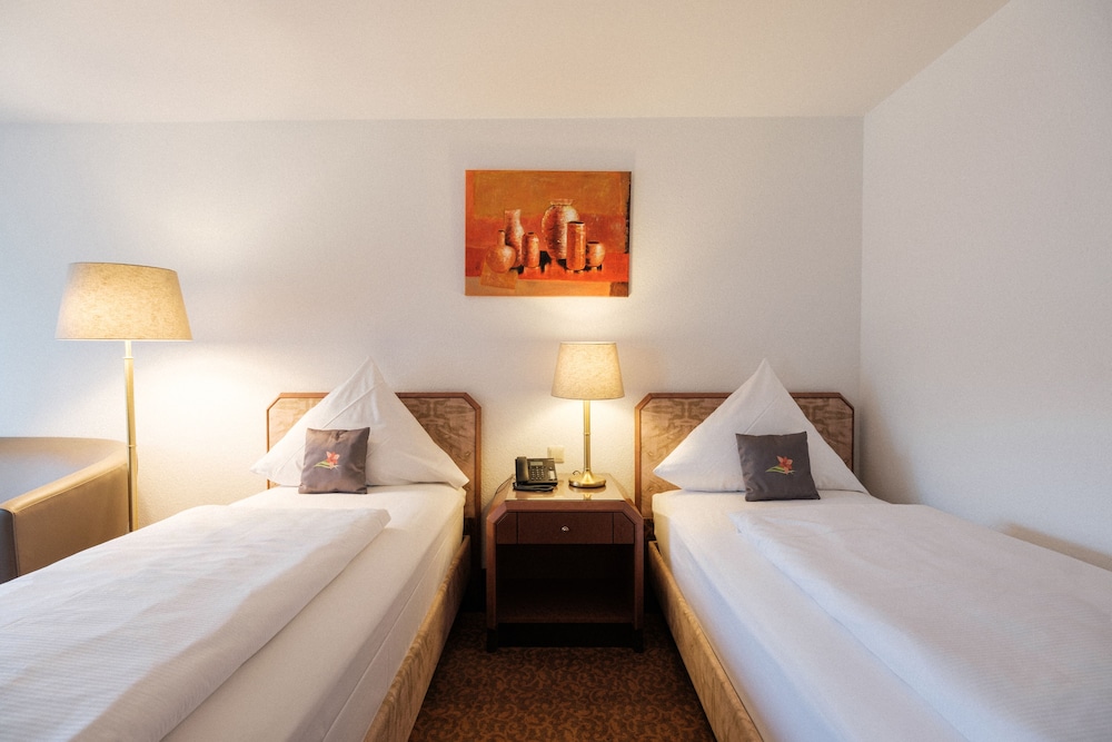 Hotel Hotel Flora Stuttgart - Mohringen, Deutschland, Stuttgart. Großes 107