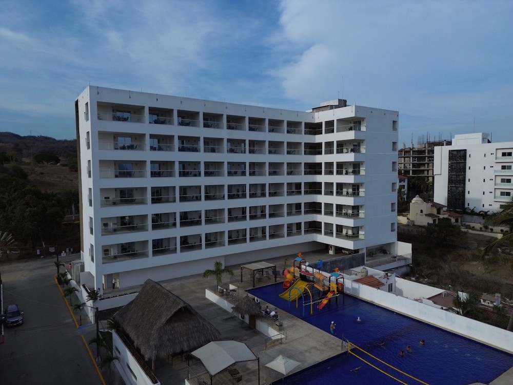 Los Picos Hotel & Suites Bucerias