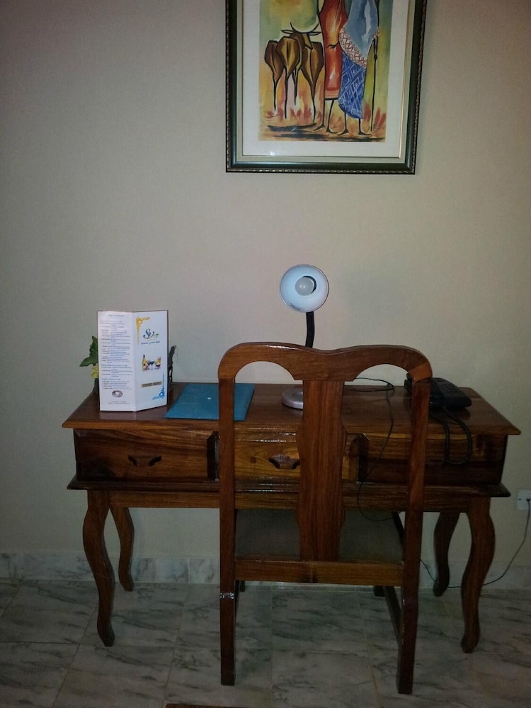 Hotel Seaview Gardens Hotel, Gambia, Banjul. Großes 114