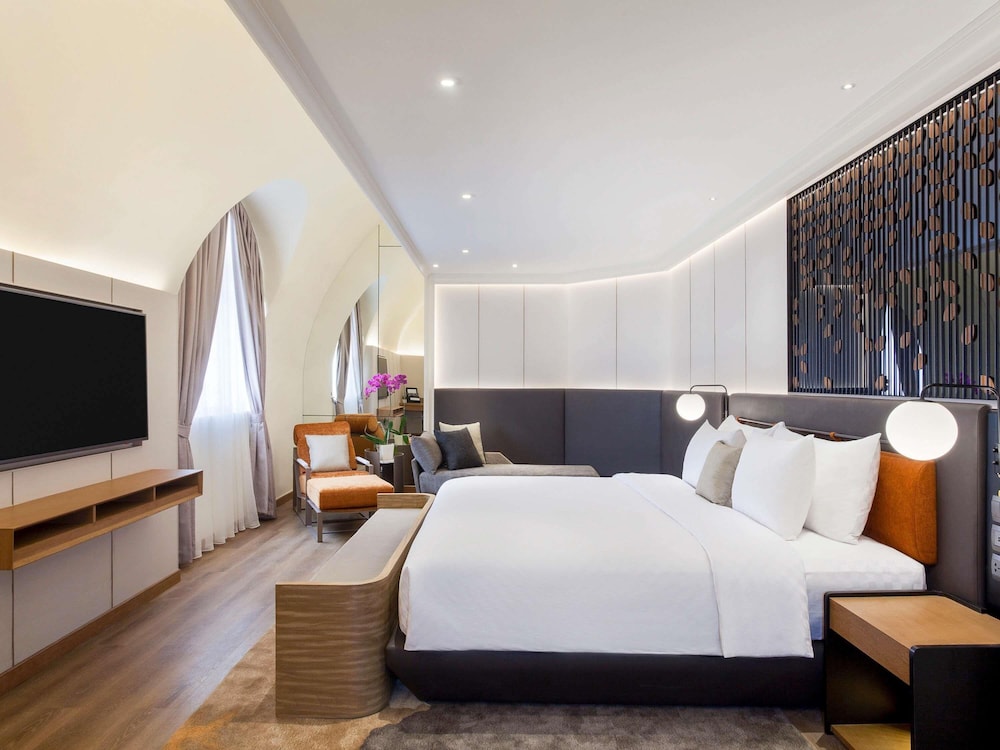 Hotel Mercure Jakarta Batavia (ex de Rivier Hotel), Indonesien, Jakarta. Großes 594