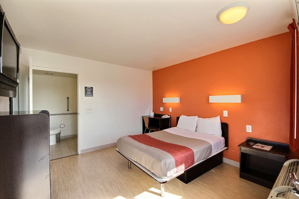 Hotel Motel 6 Laredo South, USA, Laredo. Großes 101