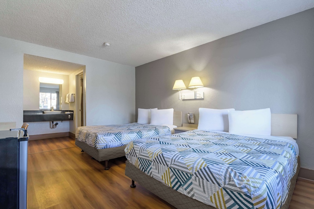 Hotel Motel6 Hayward, CA – Silicon Valley Gateway, USA, Hayward. Großes 165