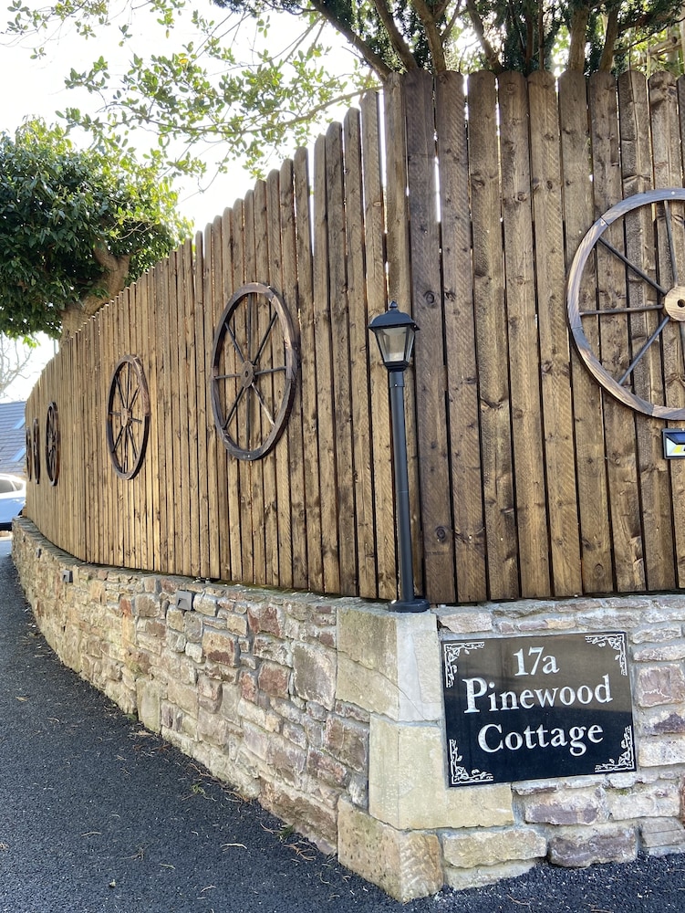Pinewood Cottage B&B