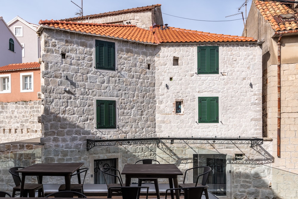 Historic Plaza Varos Split - Adults Only
