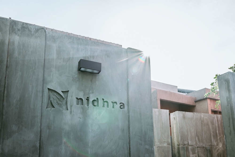 Nidhra Boutique