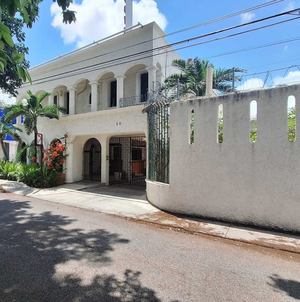 OYO Hotel Rolovi Cancun