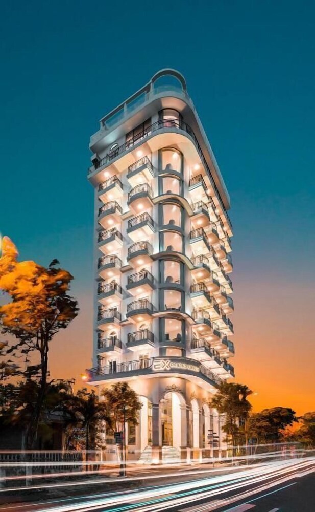 RHM Luxury Hotel And Suite