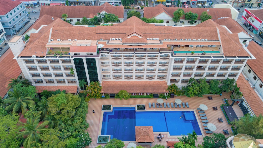 Hotel Somadevi Angkor Premium