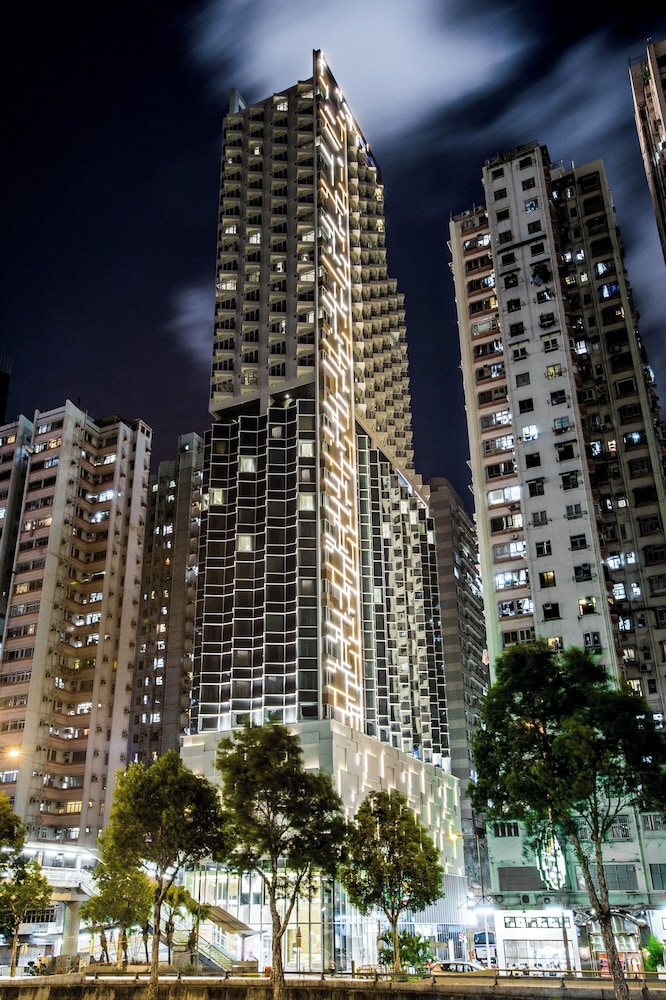 One Dundas