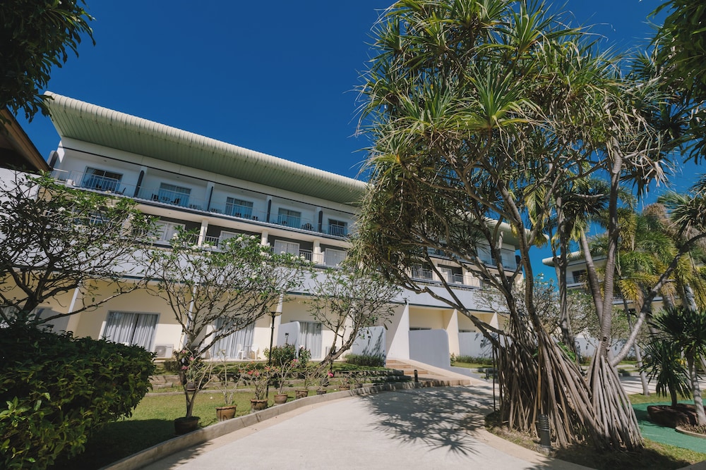 Blue Beach Grand Resort and Spa