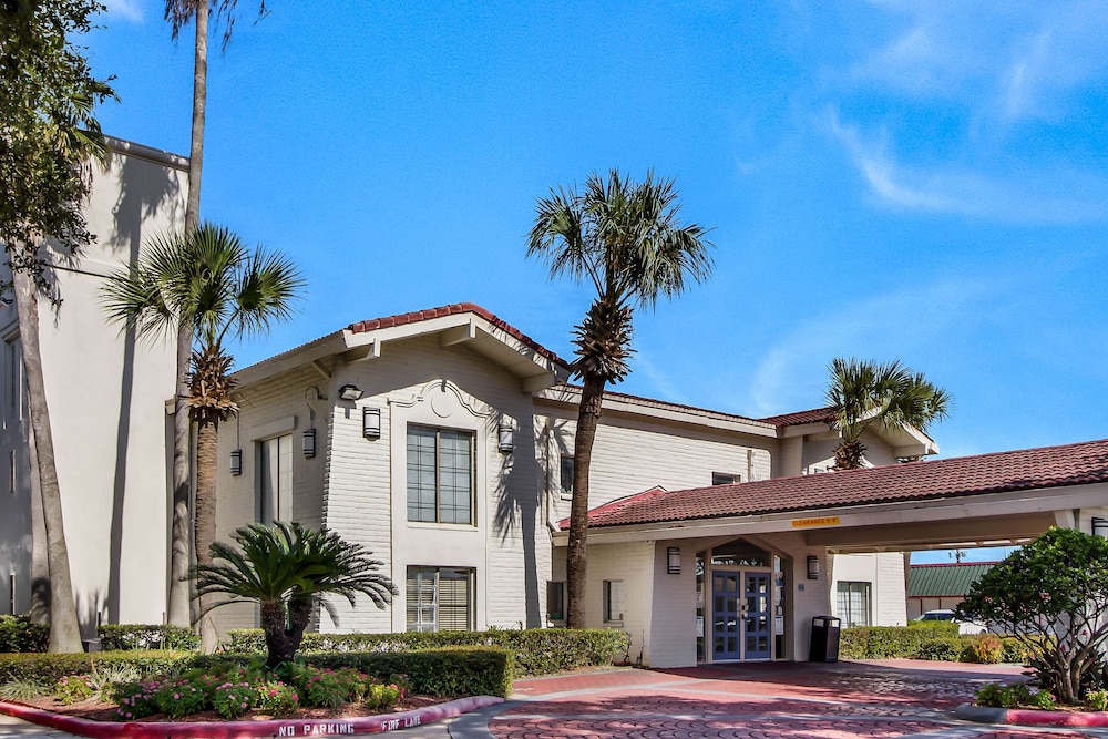 Studio6 Baytown, TX - Garth Road