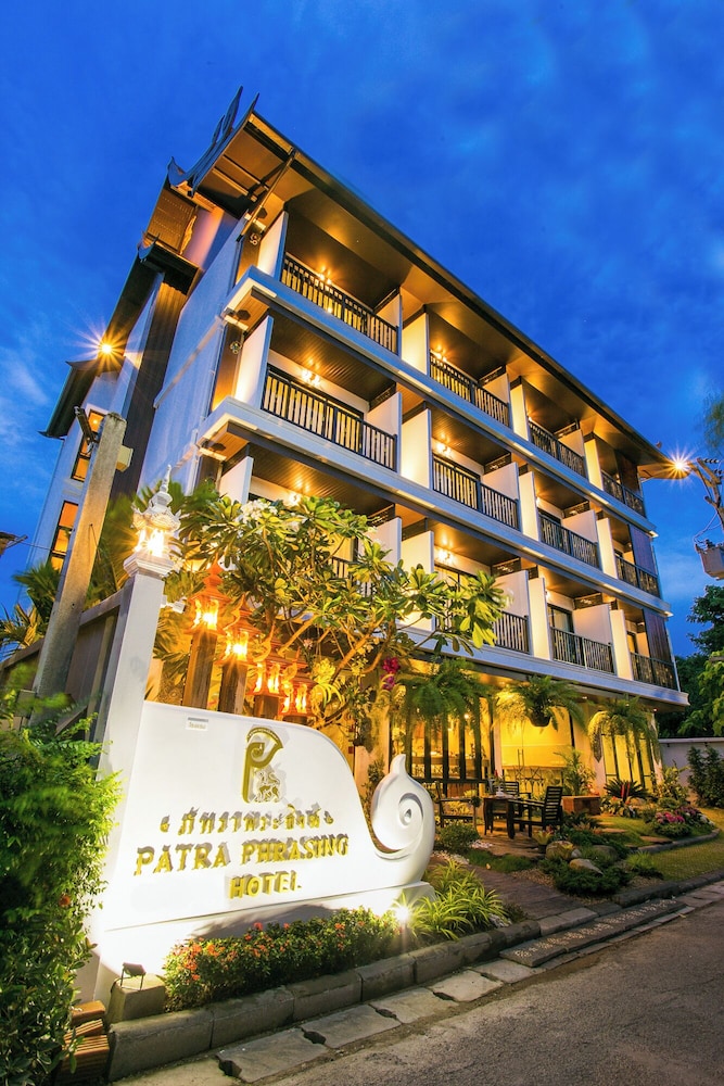 Patra Phrasing Boutique Hotel