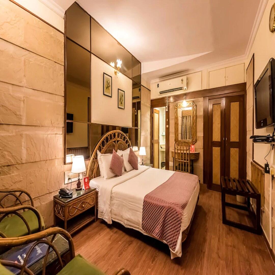 Juhu Hotel