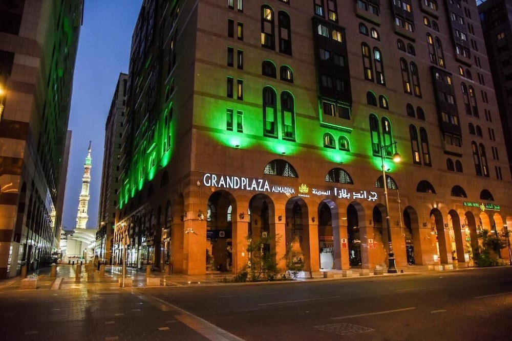 Grand Plaza Hotel Madina