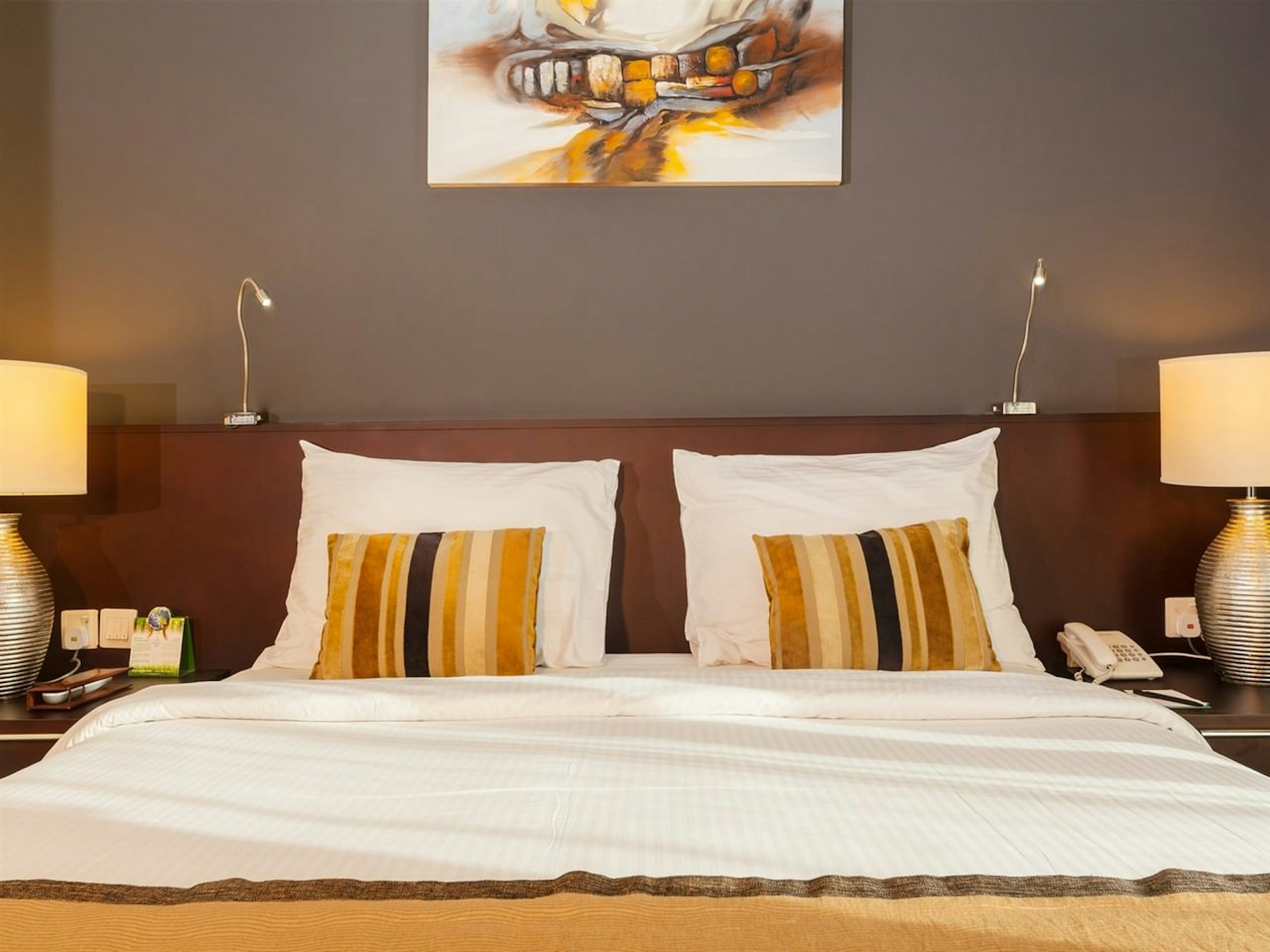 Flora Park Deluxe Hotel Apartments
