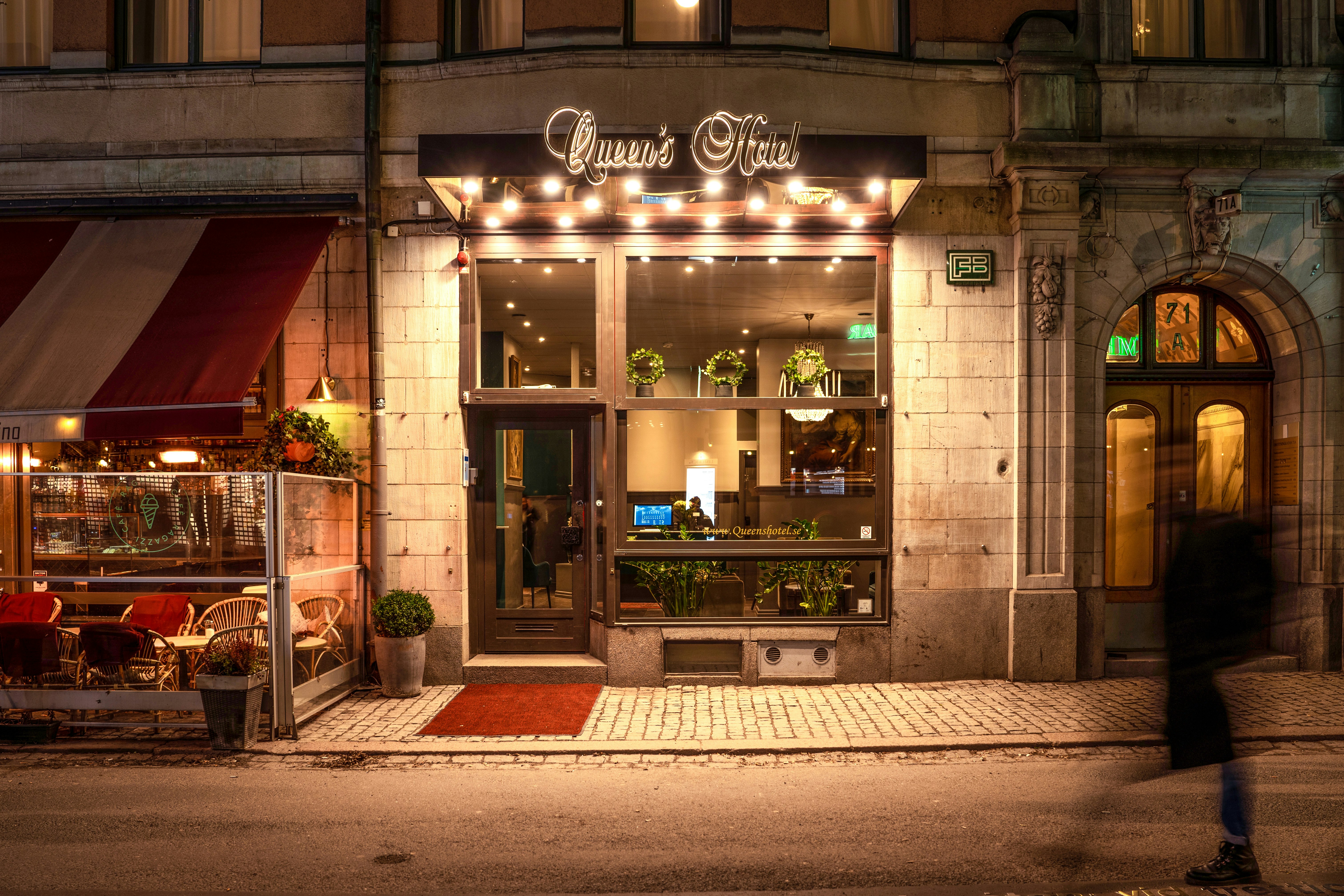 Queen's Hotel First Partner