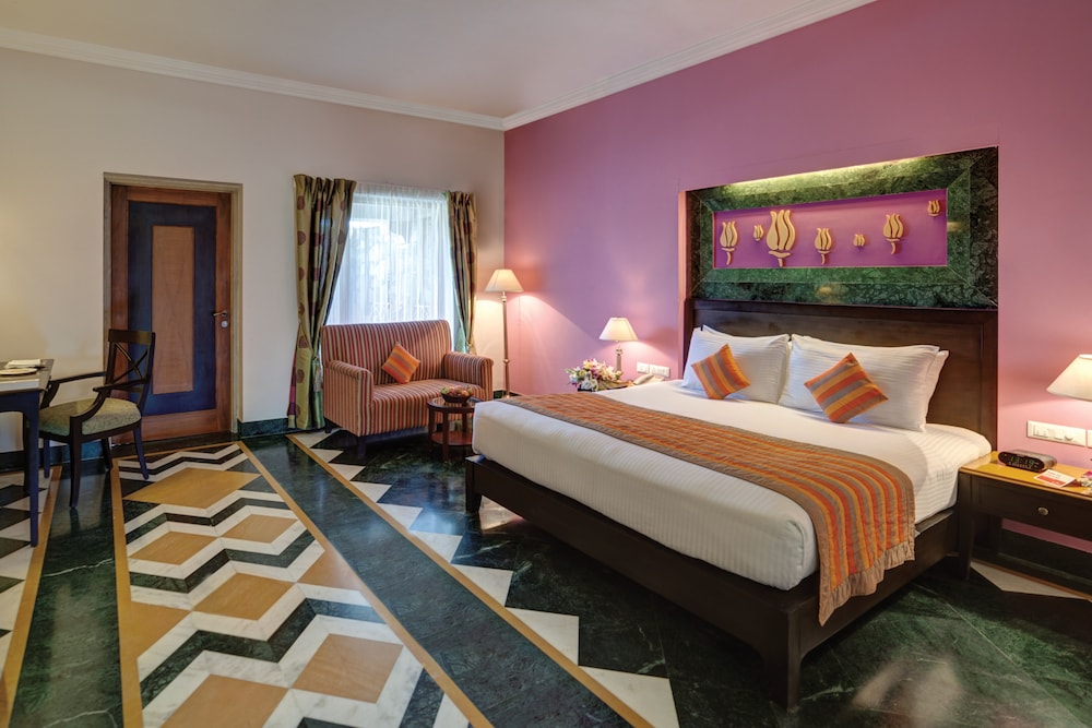 Room DELUXE CITY VIEW