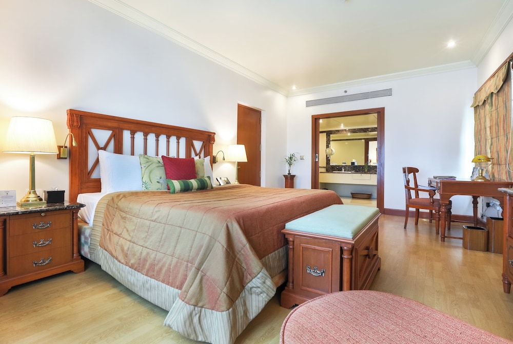 SUITE KING SIZE BED
