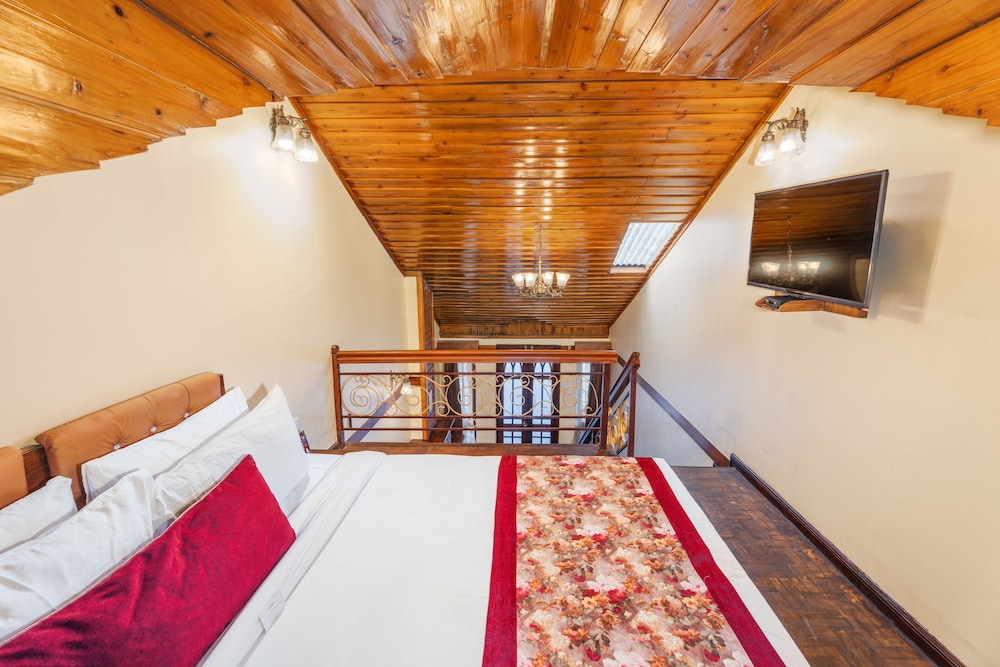 DUPLEX, SUITE, KING BED