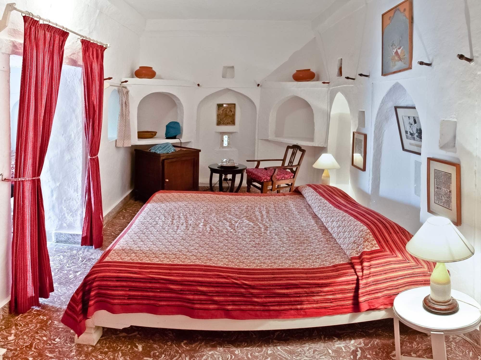 Hotel Neemrana's - Hill Fort - Kesroli, Indien, Alwar. Großes 2