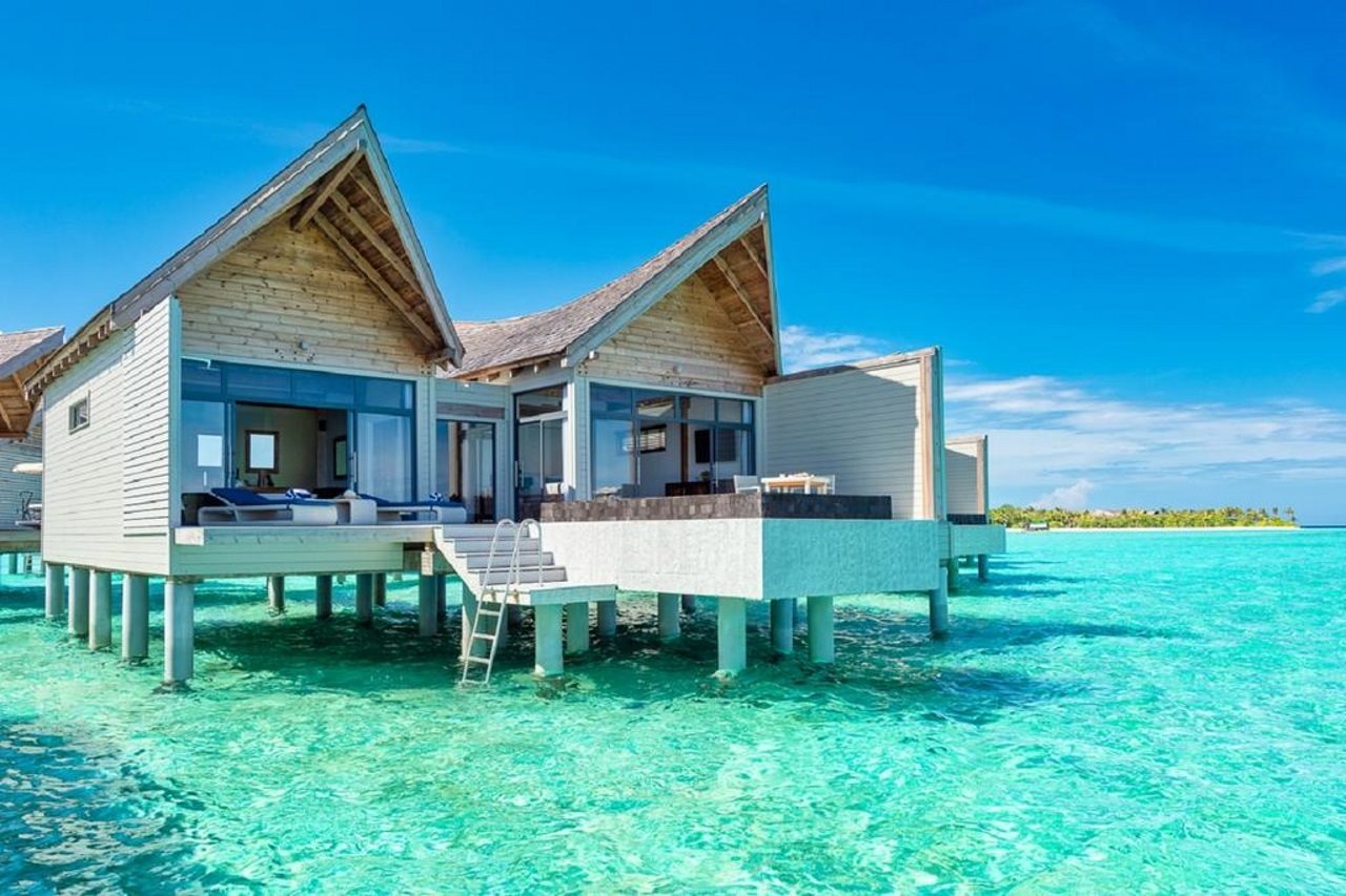 Hotellbilder av Movenpick Resort Kuredhivaru Maldives - nummer 1 av 28