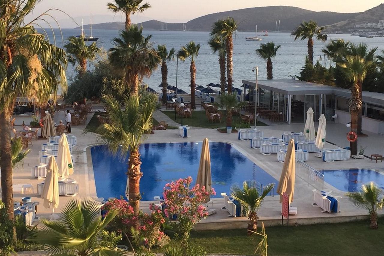 Nagi Gümbet Beach