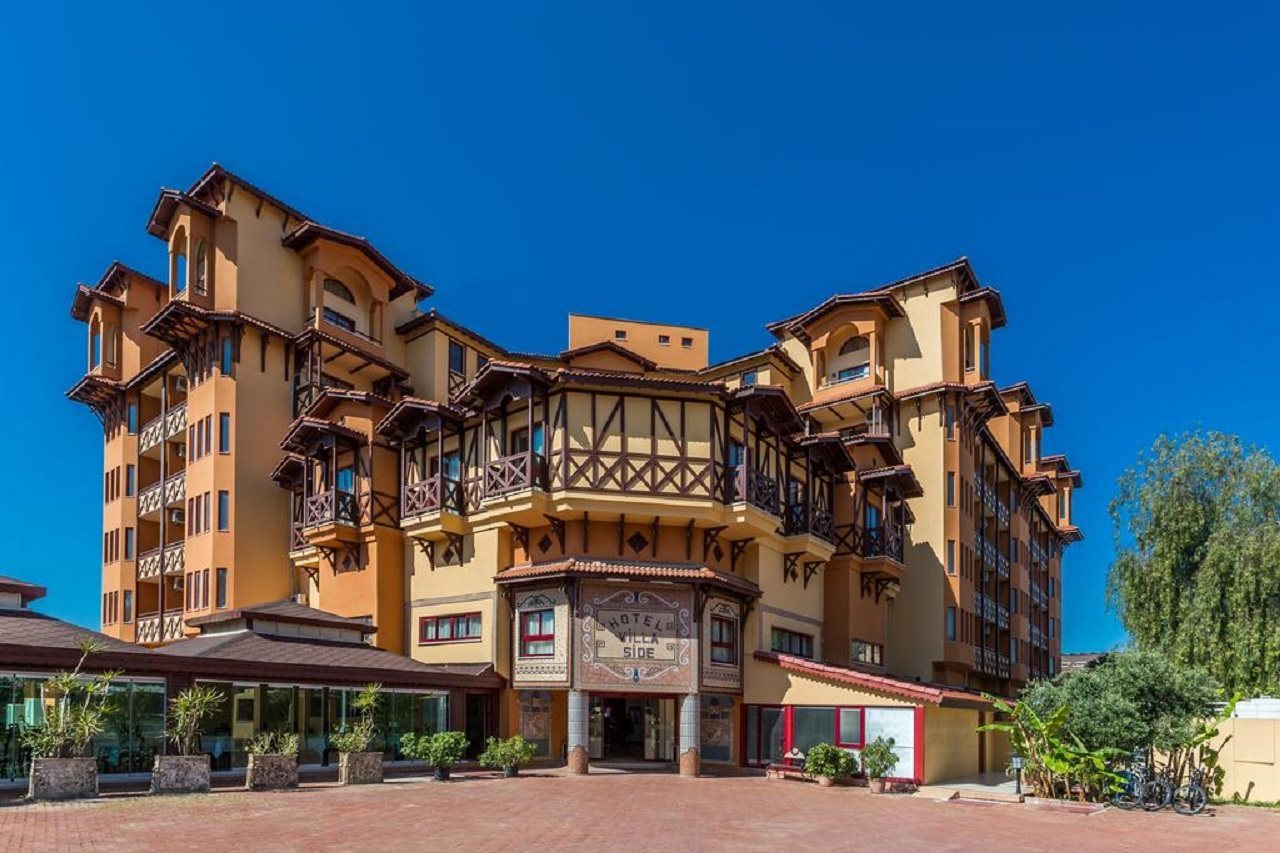 Villa Side Hotel