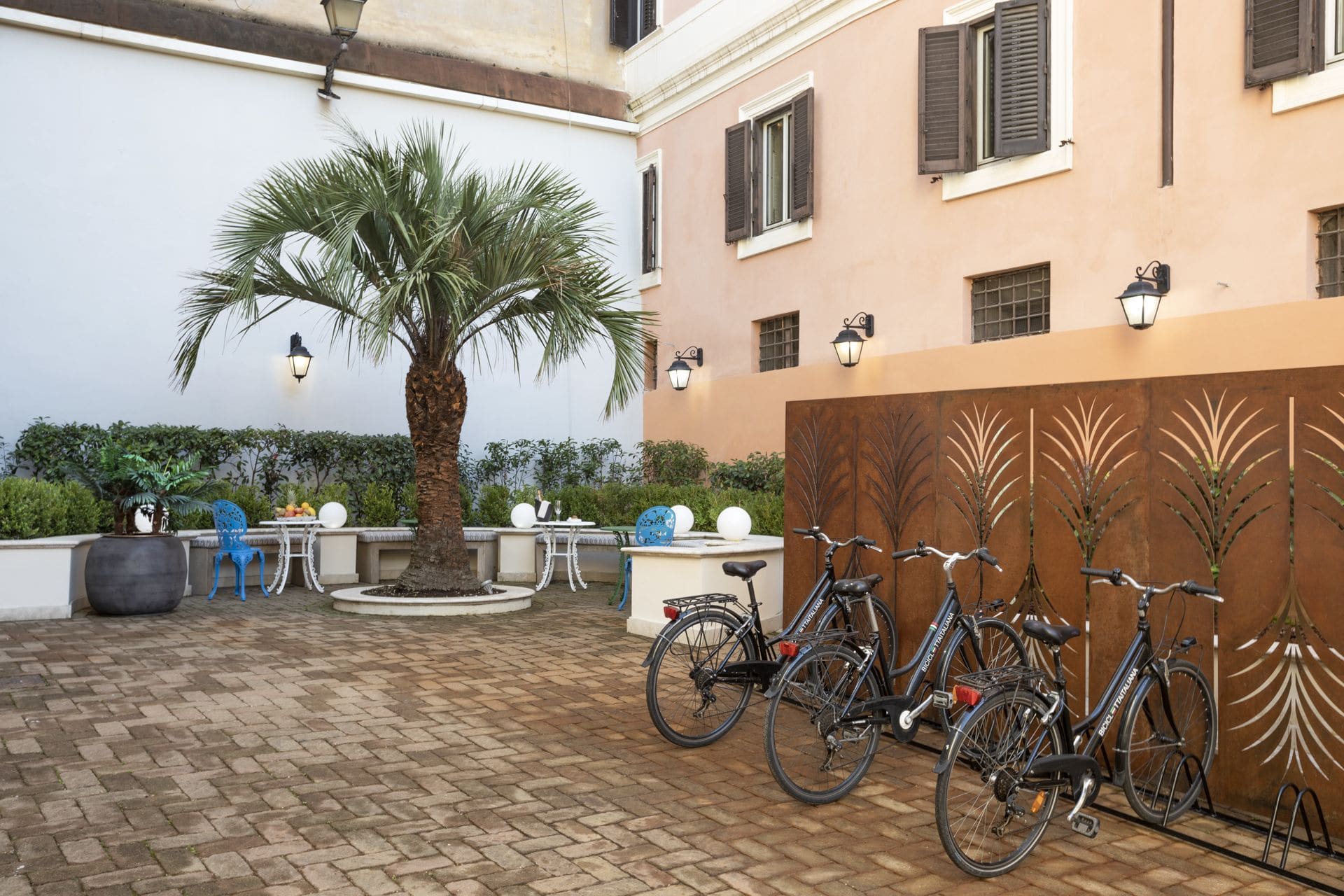 Palm Suites