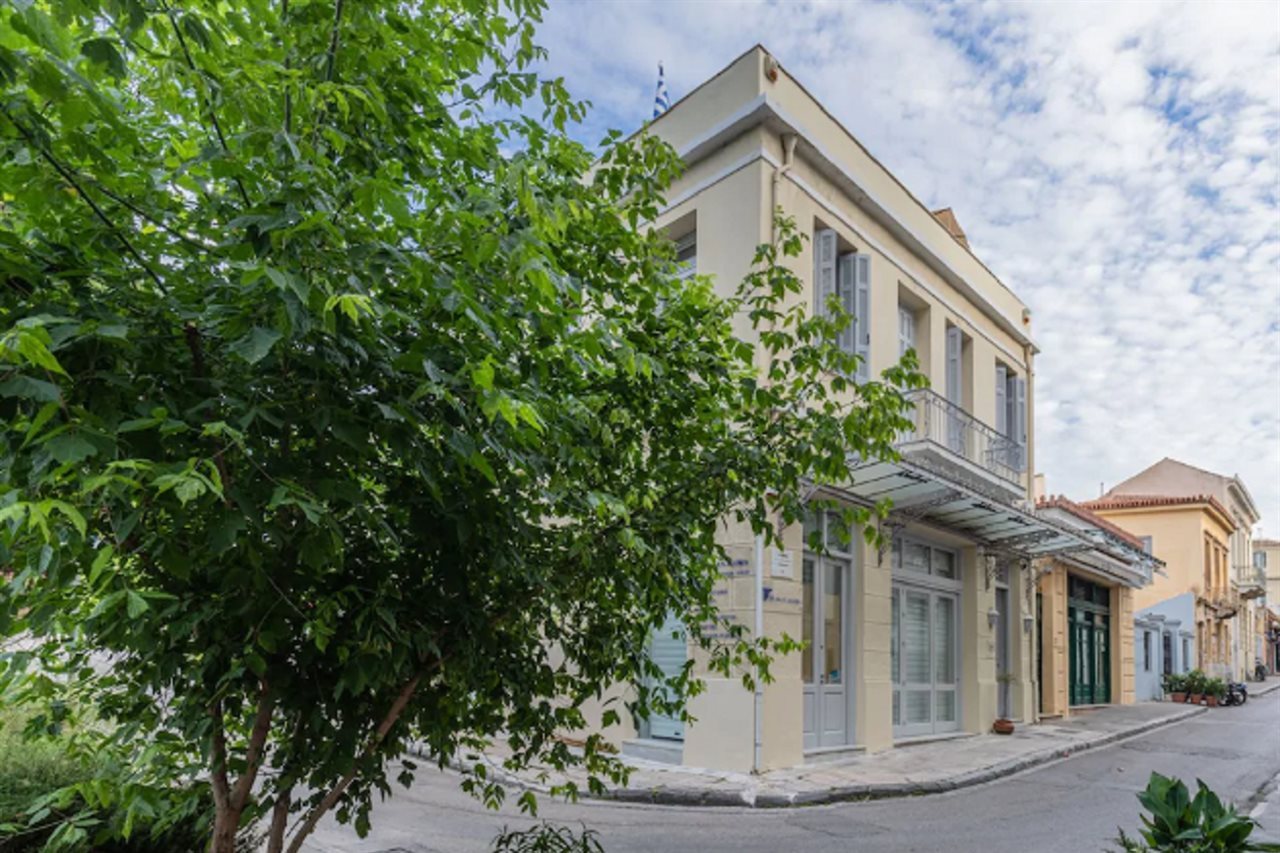 Kyria Boutique House