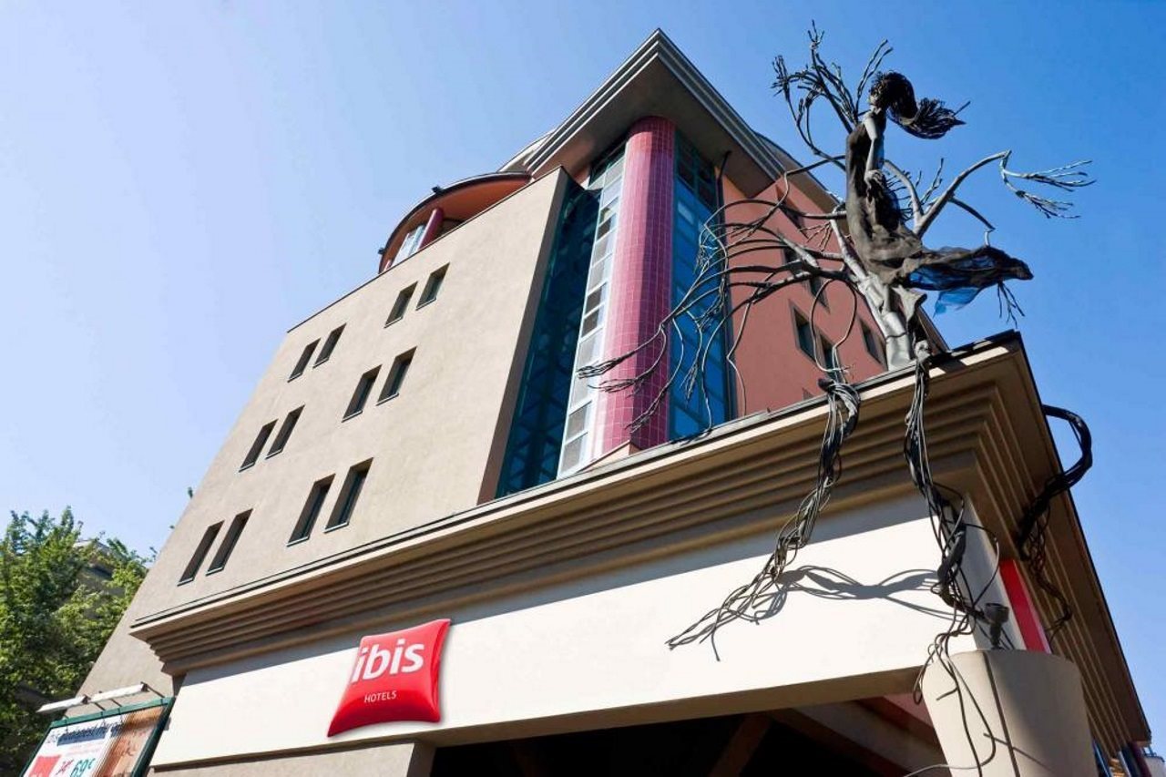 Billede av hotellet Ibis Heroes Square - nummer 1 af 10