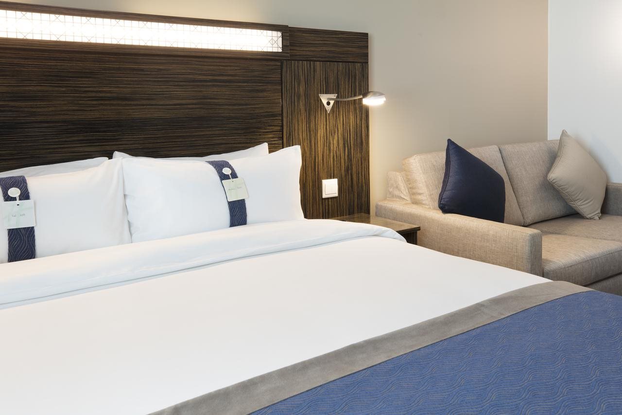 Hotel Holiday Inn Express Dubai Jumeirah, Vereinigte Arabische Emirate, Dubai. Großes 2