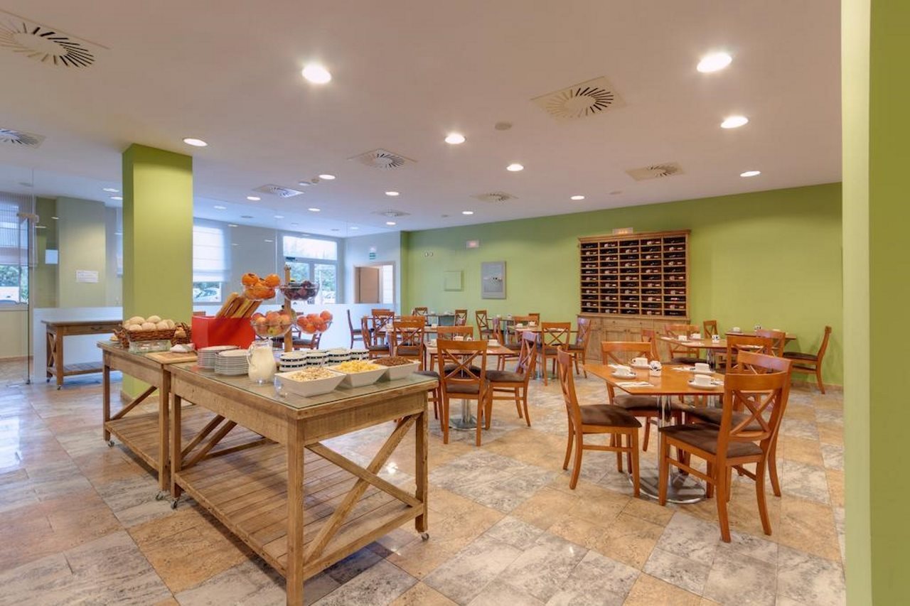 Hotel Ramada by Wyndham Valencia Almussafes, Spanien, Almussafes. Großes 2