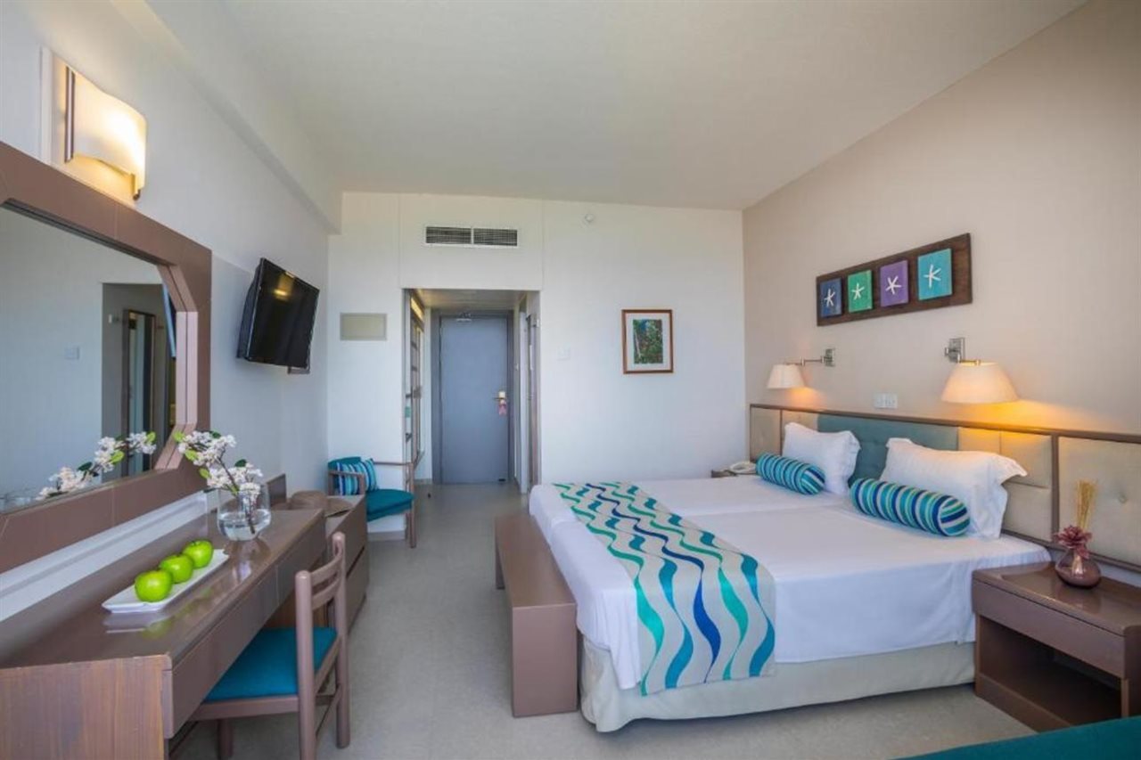 Hotellbilder av Cavo Maris Beach Hotel - nummer 1 av 90