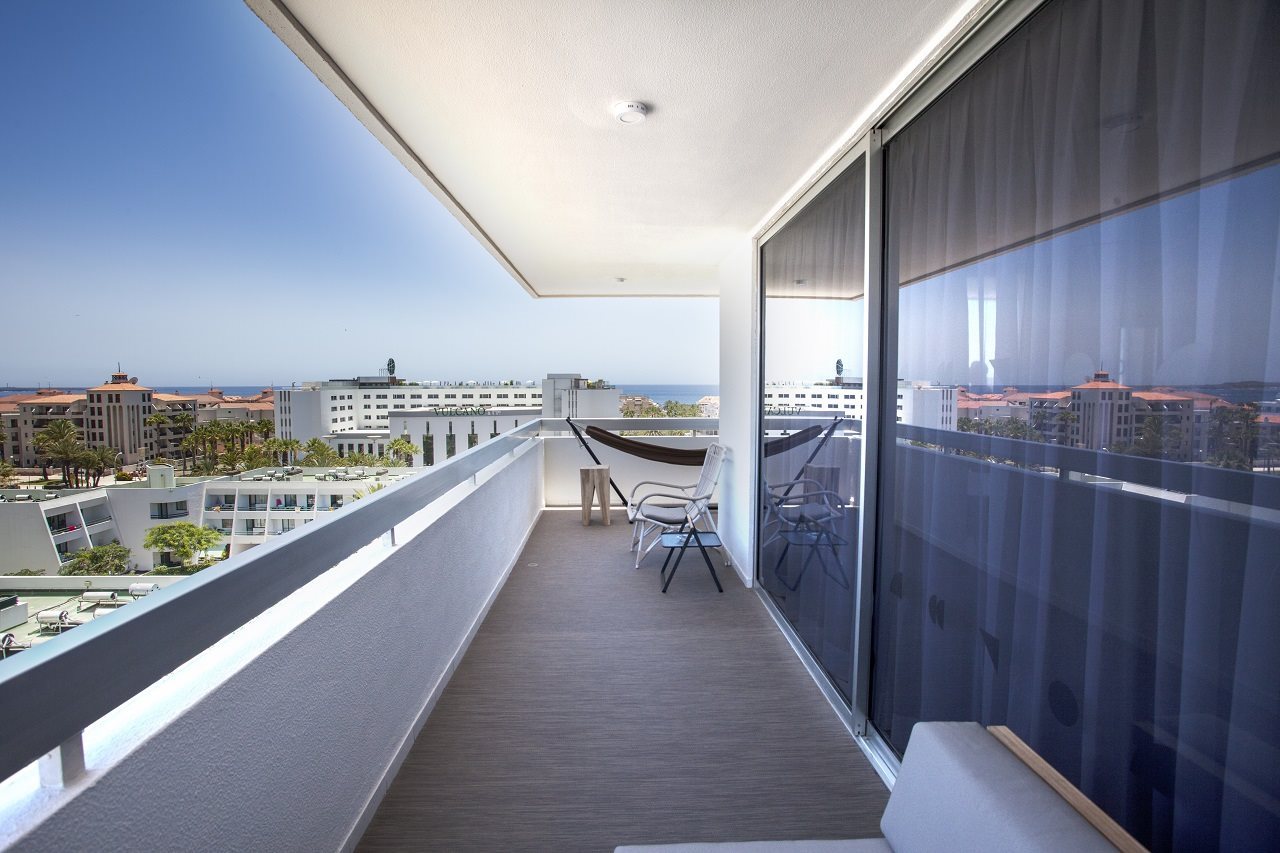Hotel Coral Suites and Spa - Adults Only, Spanien, Playa de Las Américas. Großes 2