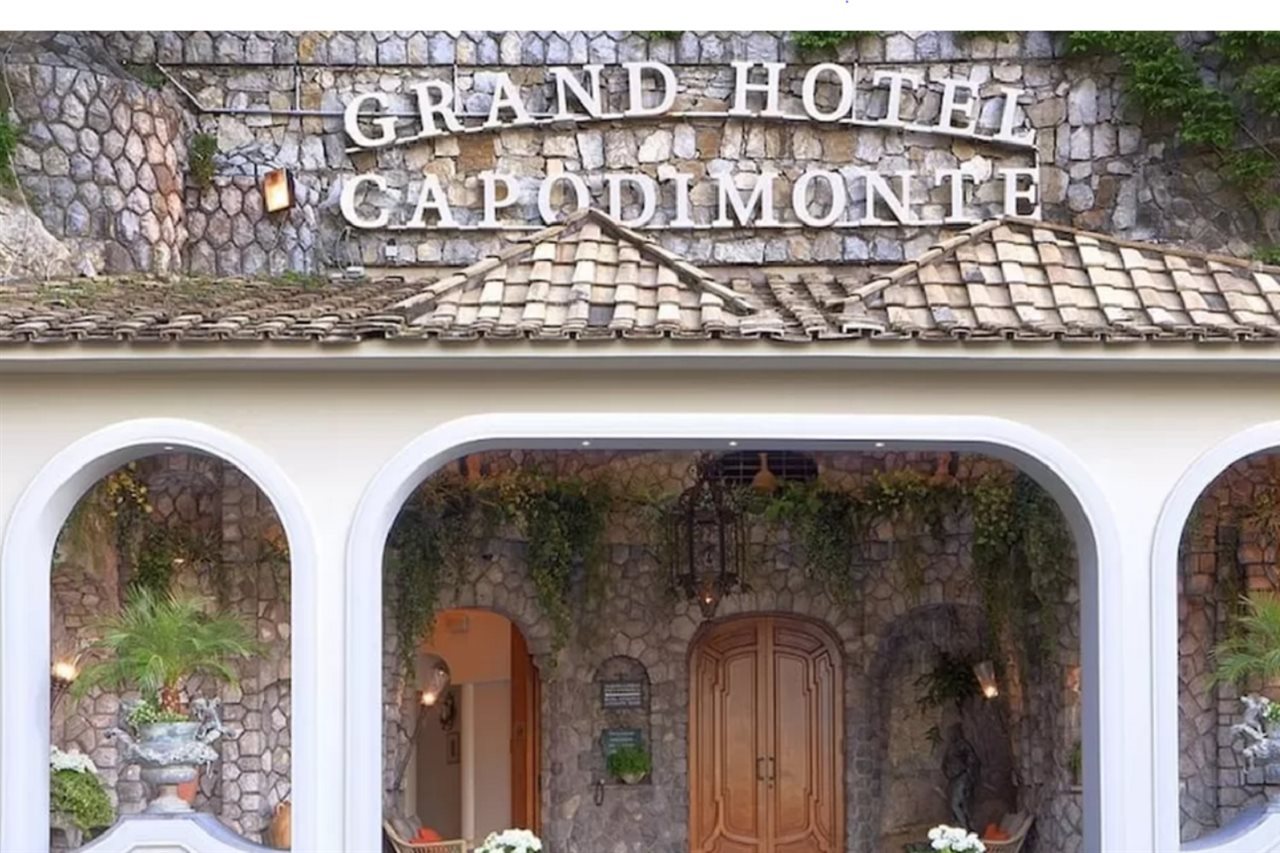 Billede av hotellet Grand Hotel Capodimonte - nummer 1 af 10