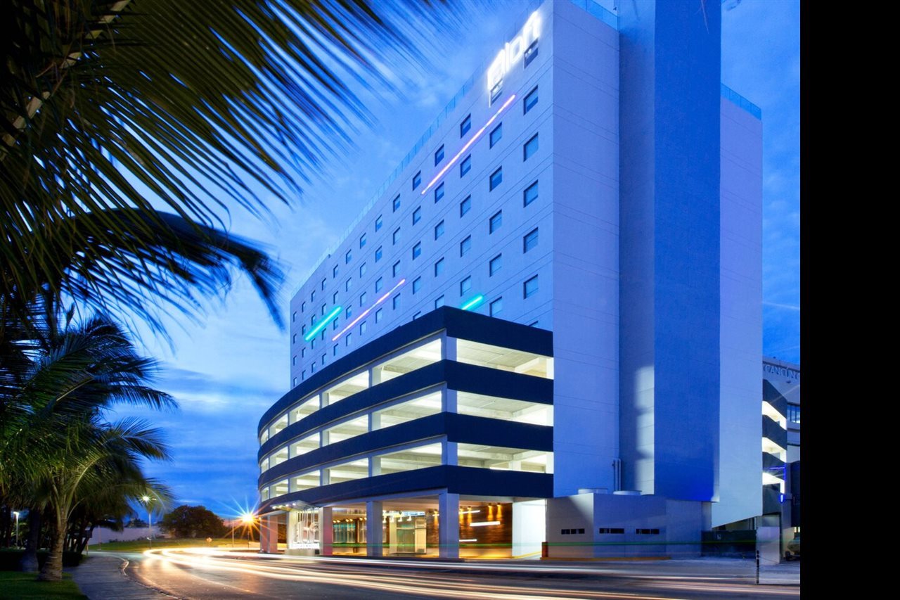 Aloft Cancun