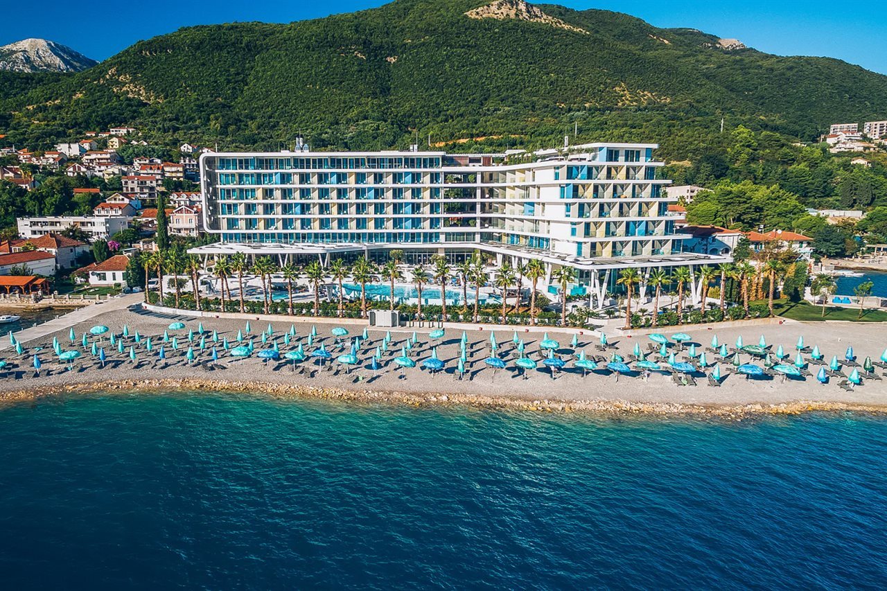 Hotel Carine Hotel Kumbor, Montenegro, Kumbor. Großes 1