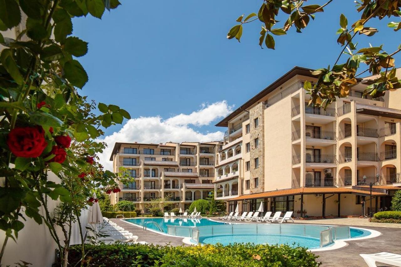Hotel Rose Village