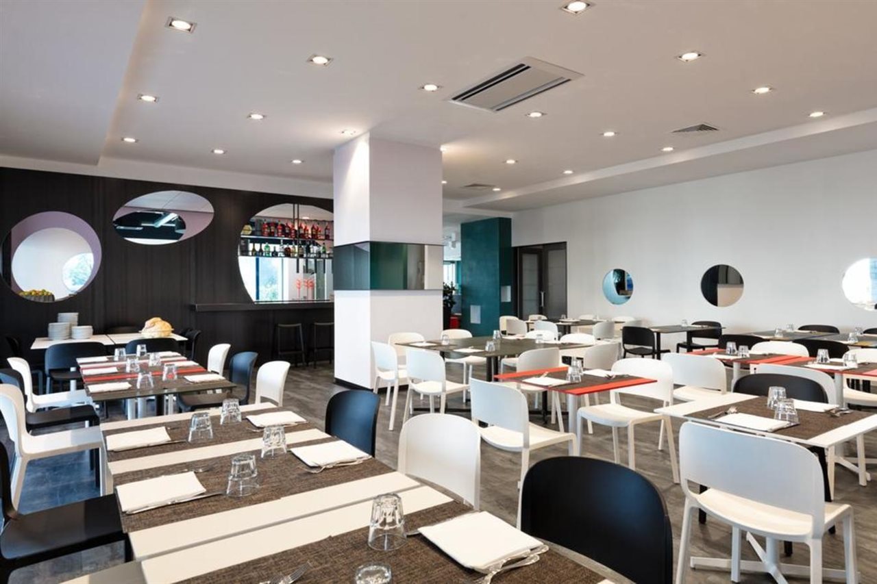 Hotel Garda, Italien, Montichiari. Großes 2