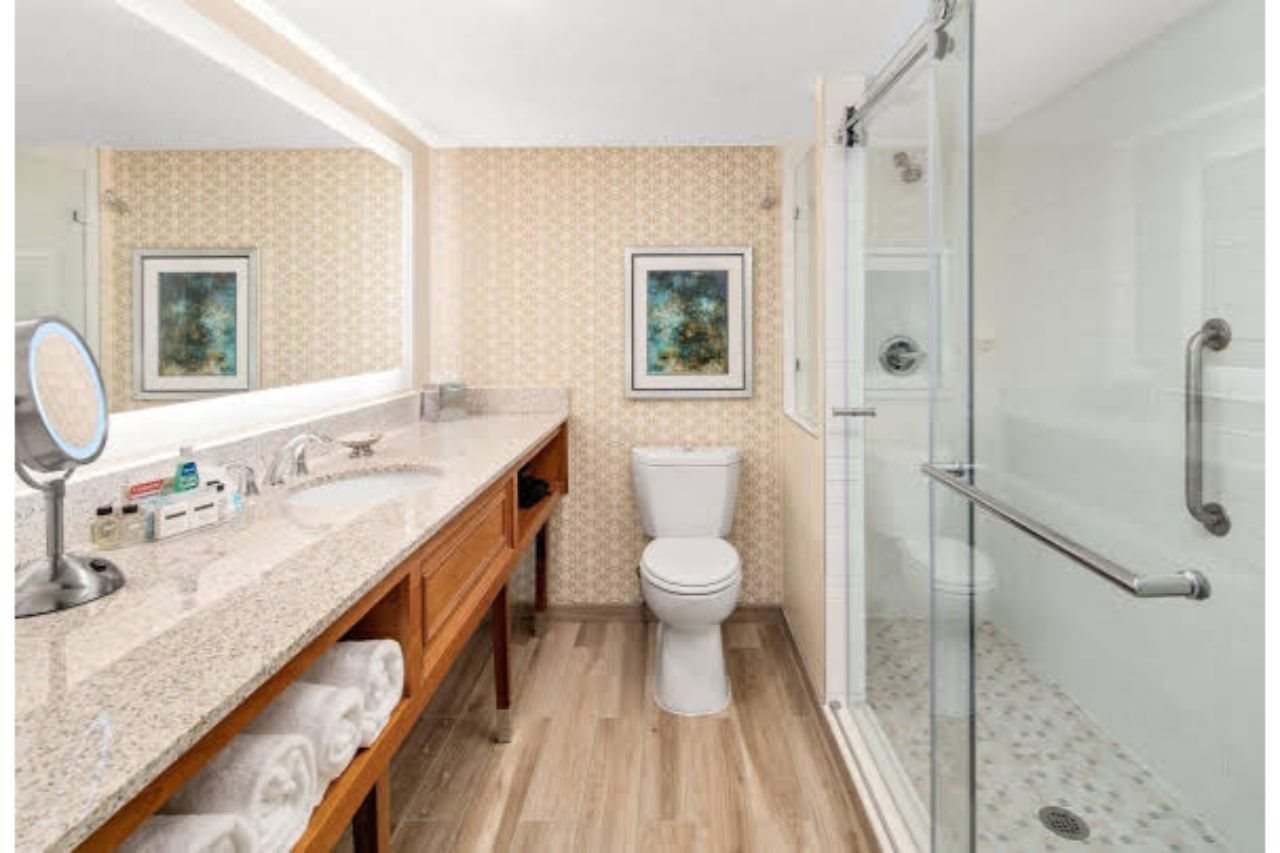 Hotel DoubleTree by Hilton Fort Myers at Bell Tower Shops, USA, Fort Myers. Großes 2