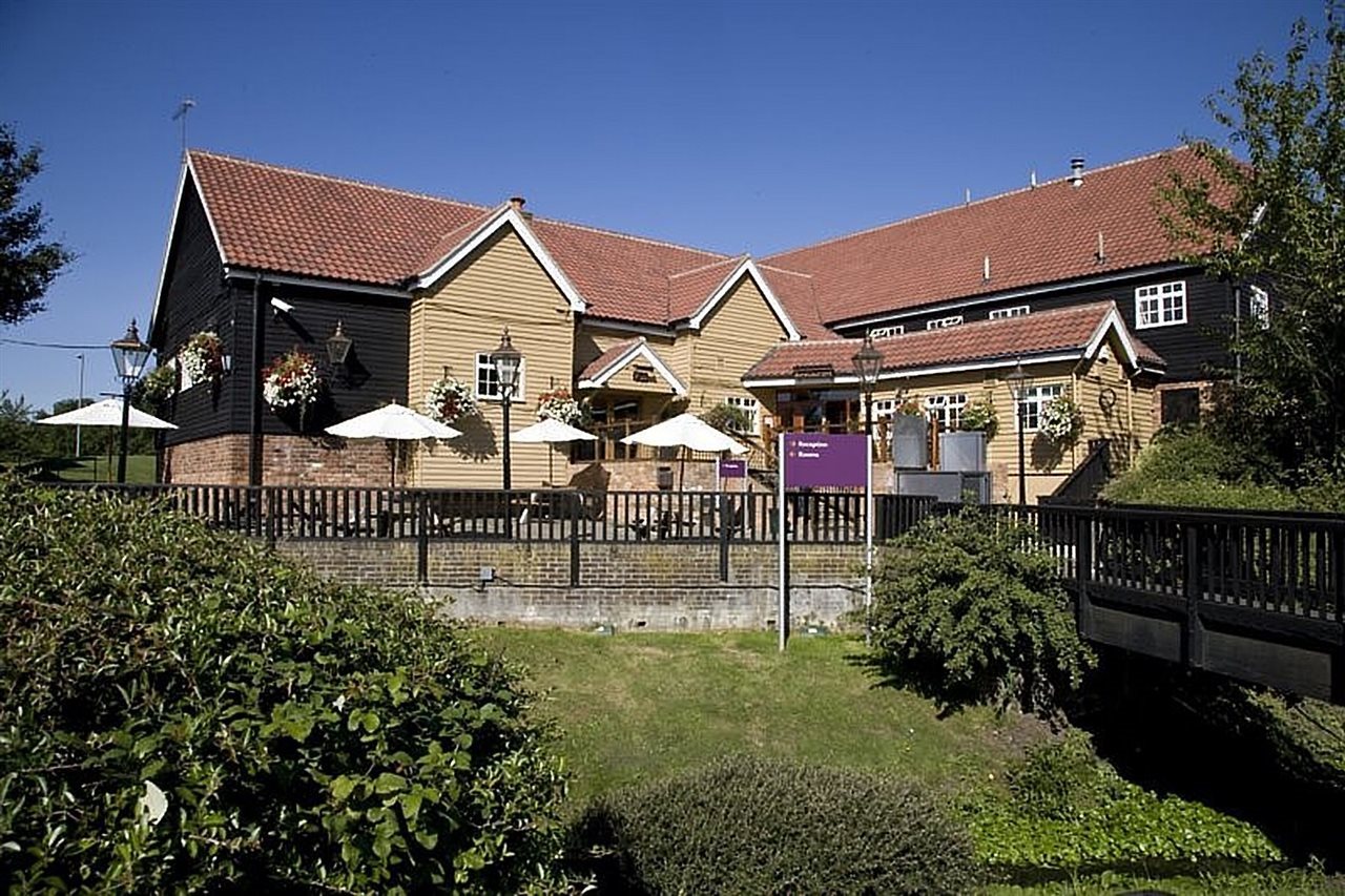 Hotellbilder av Premier Inn Basildon (East Mayne) - nummer 1 av 10