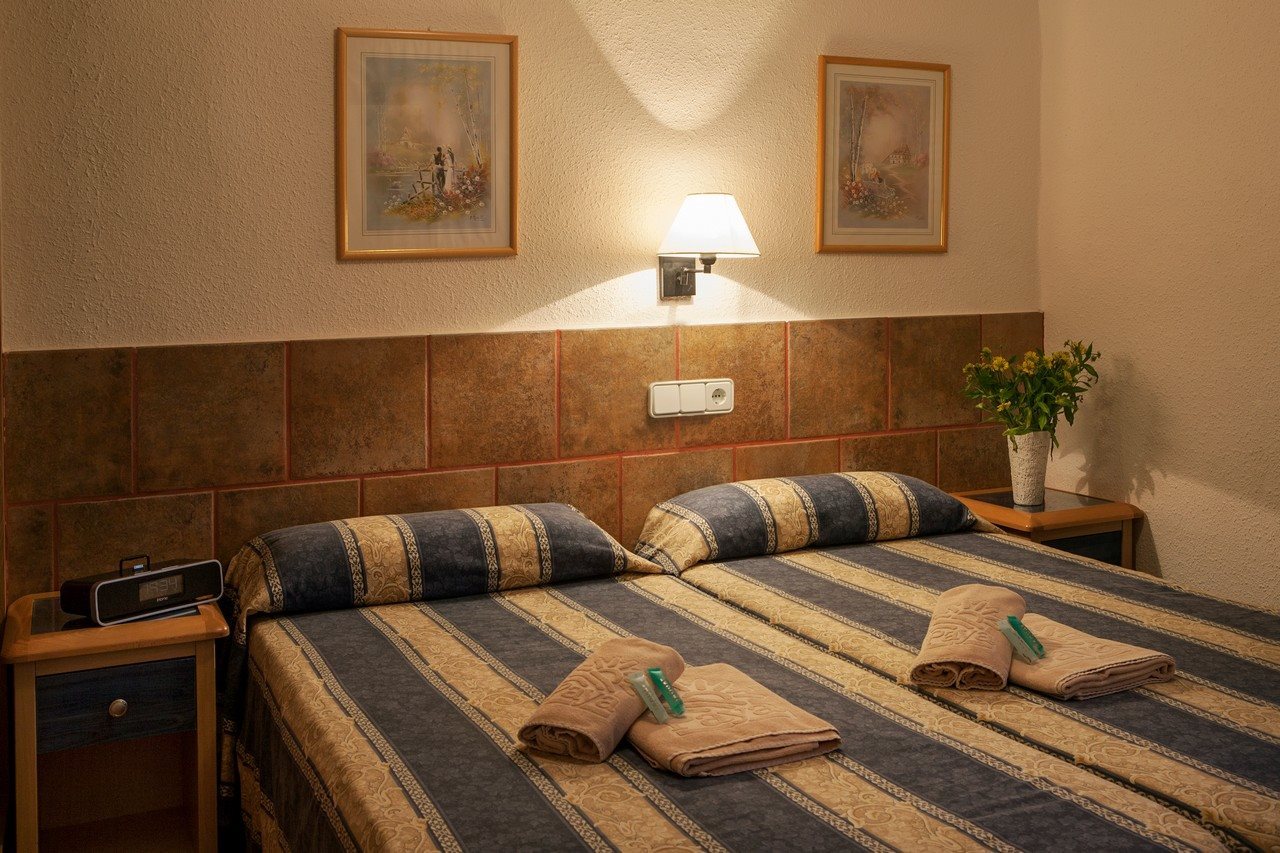 Hotel Portu Saler Apartamentos, Spanien, Es Pujols. Großes 2